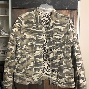 M.N.I. Los Angeles womens med. camo with animal print inside.  Very cute comfy
